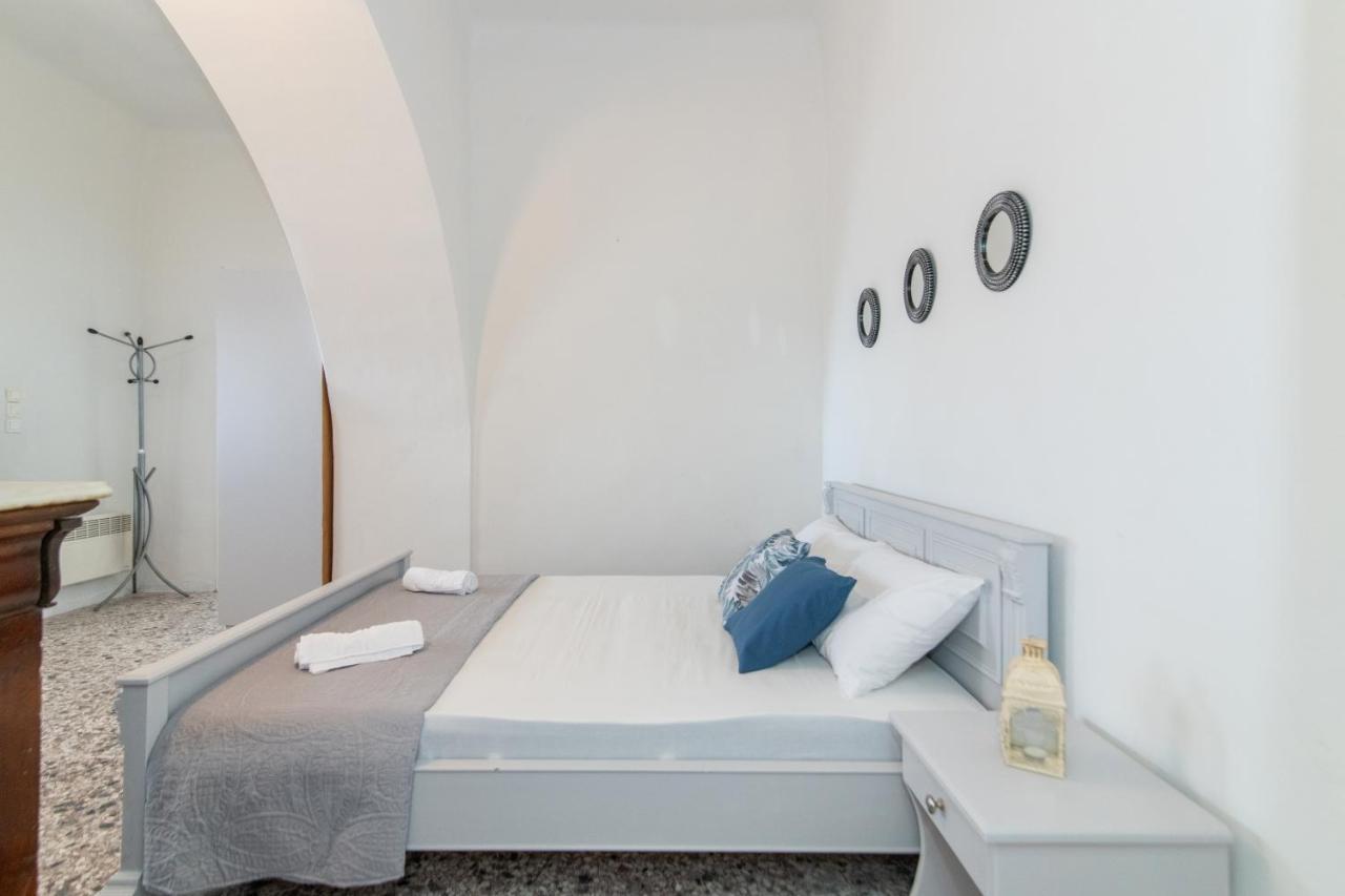 Myroviglia Ysternia Villa Istérnia Eksteriør billede